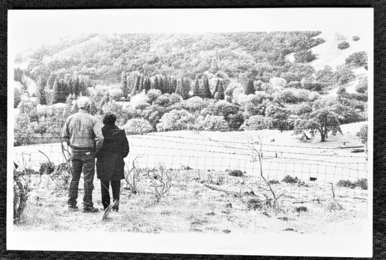 Customized picture on ceramic tile